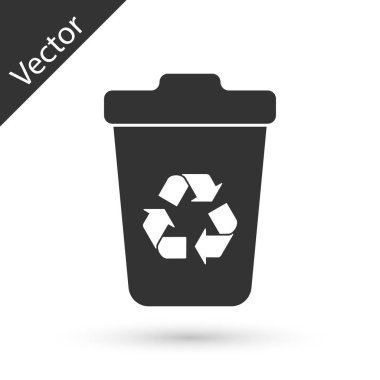 Beyaz arka planda yalıtılmış geri dönüşüm simgesi olan Gri Geri Dönüşüm kutusu. Çöp kutusu simgesi. Çöp kutusu tabelası. Sepet işaretini geri dönüştürün. Vektör İllüstrasyonu
