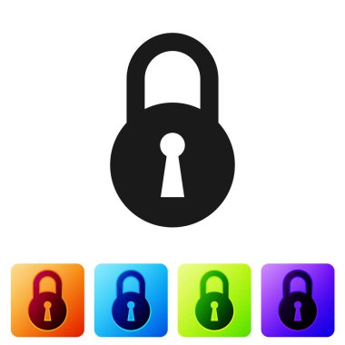 Beyaz arka planda yalıtılmış Siyah Kilit simgesi. Asma kilit işareti. Güvenlik, güvenlik, koruma, gizlilik kavramı. Simgeyi renk kare düğmelerinde ayarlayın. Vektör İllüstrasyonu