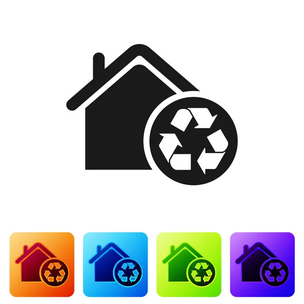 Schwarzes Öko-Haus mit Recycling-Symbol auf weißem Hintergrund. Ökologie zu Hause mit Recycling-Pfeilen. setzen Sie das Symbol in quadratischen Schaltflächen. Vektorillustration — Stockvektor