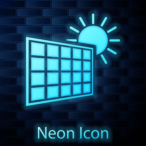 Świecące Neon panel słoneczny energii słonecznej i ikona na białym tle na tle muru ceglanego. Ilustracja wektorowa — Wektor stockowy