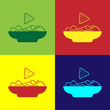 Renk arka planlarda yalıtılmış plaka simgesindeki renk Nachos. Tortilla cipsi veya nachos tortilla. Geleneksel Meksika fast food'u. Vektör İllüstrasyonu