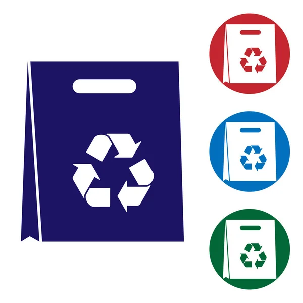 Blaue Einkaufstasche aus Papier mit Recycling-Symbol isoliert auf weißem Hintergrund. Tasche mit Recycling-Symbol. setzen Farbsymbol in Kreis-Tasten. Vektorillustration — Stockvektor