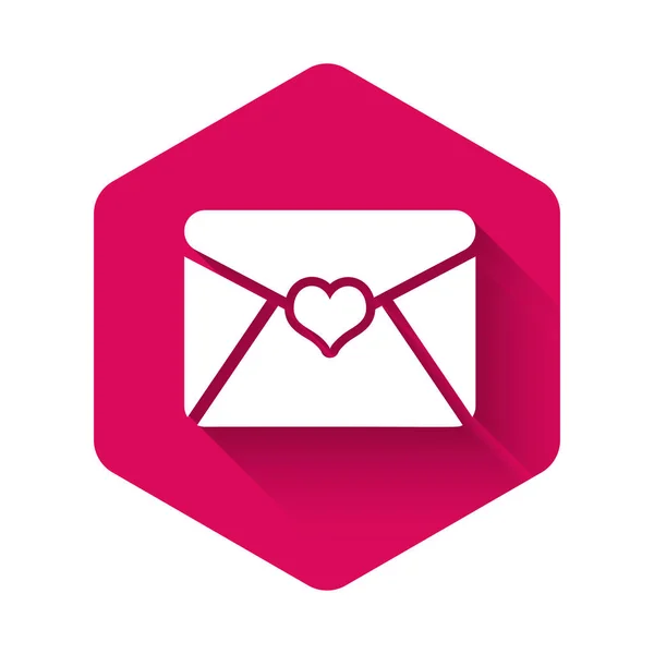 White Envelope with Valentine heart icon isolated with long shadow. Letter love and romance. Pink hexagon button. Vector Illustration — 스톡 벡터