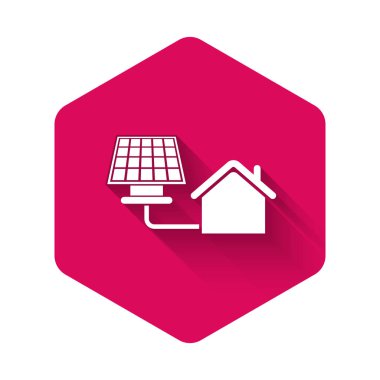 Güneş paneli ikonuna sahip Beyaz Saray uzun gölgeli. Ekoloji, güneş enerjisi. Çevre dostu ev. Çevre koruma. Pembe altıgen düğmesi. Vektör İllüstrasyonu