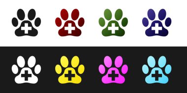 Siyah beyaz arka planda izole Veteriner kliniği sembol simgesi ayarlayın. Çapraz hastane tabelası. Stilize pençe baskı köpek veya kedi. Pet İlk Yardım işareti. Vektör İllüstrasyonu