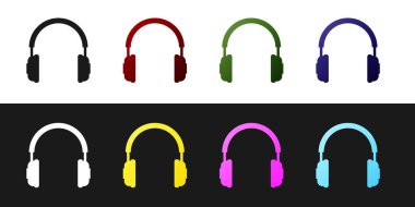 Kulaklık simgesini siyah beyaz arka planda yalıtılmış olarak ayarlayın. Kulaklık işareti. Müzik, servis, iletişim ve operatör dinleme için kavram nesnesi. Vektör İllüstrasyonu