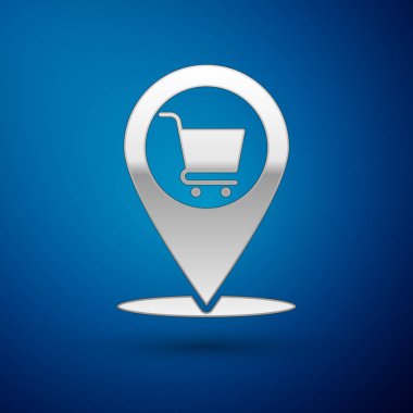 Mavi arka planda yalıtılmış alışveriş sepeti simgesine sahip Gümüş Harita işaretçisi. Pin point dükkanı ve alışveriş. Süpermarket sepeti sembolü. Vektör İllüstrasyonu