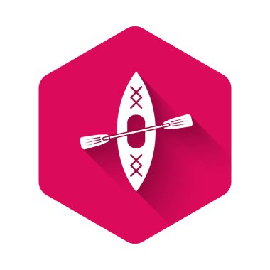 Beyaz kano ve kürek ikonu uzun gölgeli izole edilmiş. Balıkçılık ve turizm için kano. Açık hava aktiviteleri. Pembe altıgen düğmesi. Vektör İllüstrasyonu