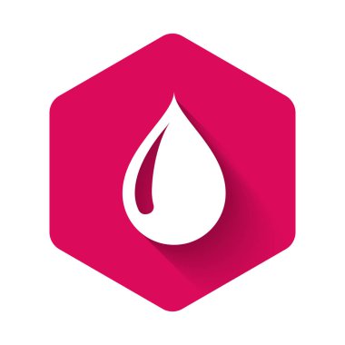 Beyaz su damlası ikonu uzun gölgeli izole edilmiş. Pembe altıgen düğmesi. Vektör İllüstrasyonu