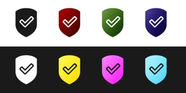 Siyah beyaz arka planda yalıtılmış onay işareti simgesiyle Shield'i ayarlayın. Koruma sembolü. Güvenlik denetimi Simgesi. Onay işareti simgesini işaretleyin. Vektör İllüstrasyonu