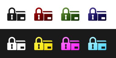 Kredi kartını siyah beyaz arka planda yalıtılmış kilit simgesiyle ayarlayın. Kilitli banka kartı. Güvenlik, güvenlik, koruma konsepti. Güvenli bir ödeme kavramı. Vektör İllüstrasyonu