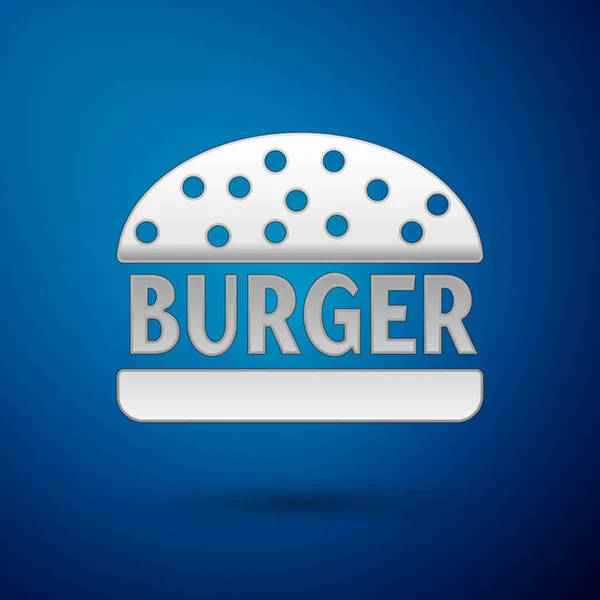 Gümüş Burger simgesi mavi arka plan izole. Hamburger simgesi. Cheeseburger sandviç işareti. Vektör İllüstrasyonu — Stok Vektör