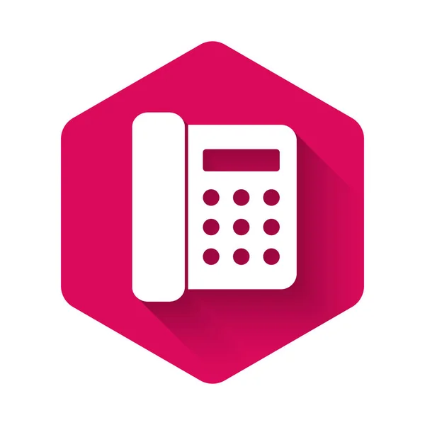 Witte telefoon pictogram geïsoleerd met lange schaduw. Vaste telefoon. Roze zeshoek knop. Vector Illustratie — Stockvector
