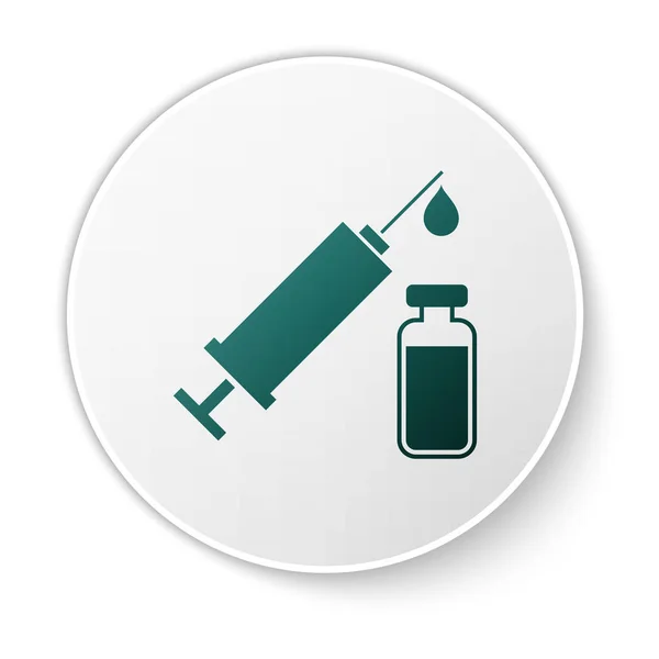 針とバイアルまたはアンプルアイコンが白い背景に分離された緑の医学の注射器。ワクチン接種、注射、ワクチン、インスリンの概念。白い円のボタン。ベクトルイラストレーション — ストックベクタ