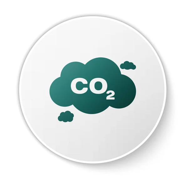 Emissões verdes de CO2 no ícone da nuvem isolado no fundo branco. Símbolo da fórmula do dióxido de carbono, conceito da poluição do smog, conceito do ambiente. Botão de círculo branco. Ilustração vetorial — Vetor de Stock