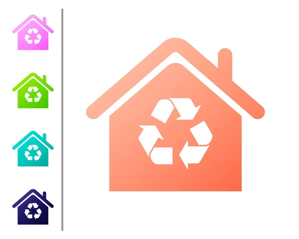 Korallen-Öko-Haus mit Recycling-Symbol auf weißem Hintergrund isoliert. Ökologie zu Hause mit Recycling-Pfeilen. Farbsymbole setzen. Vektorillustration — Stockvektor