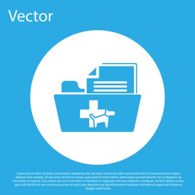 Mavi arka plan üzerinde izole Blue Medical veteriner kayıt klasörü simgesi. Köpek ya da kedi pençesi izi. Evcil hayvan için belge. Hasta dosya simgesi. Beyaz daire düğmesi. Vektör İllüstrasyonu