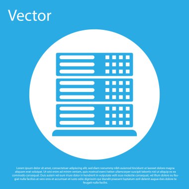 Mavi Sunucu, Veri, Web Barındırma simgesi mavi arka planda yalıtılmış. Beyaz daire düğmesi. Düz tasarım. Vektör İllüstrasyonu