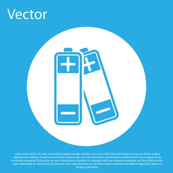 Blaues Batterie-Symbol isoliert auf blauem Hintergrund. Blitz-Symbol. weißer Kreis-Knopf. Vektorillustration — Stockvektor