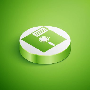 Yeşil arka planda yalıtılmış 5,25 inç simgesindeki İzometrik Disket. Bilgisayar veri depolama için disket. Disket işareti. Beyaz daire düğmesi. Vektör İllüstrasyonu