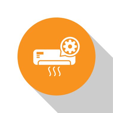 Beyaz Klima ve dişli simgesi beyaz arka plan üzerinde izole. Uygulama, servis konsepti, ayar seçenekleri, bakım, onarım, sabitleme ayarlama. Turuncu daire düğmesi. Vektör İllüstrasyonu