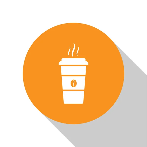 Witte koffie kopje pictogram geïsoleerd op witte achtergrond. Wegwerp koffiekop met warme koffie. Oranje cirkel knop. Plat ontwerp. Vector illustratie — Stockvector