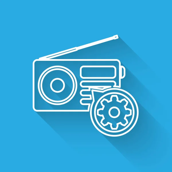 Radio blanca con antena e icono de la línea de engranajes aislados con sombra larga. Ajustar la aplicación, concepto de servicio, opciones de configuración, mantenimiento, reparación, fijación. Ilustración vectorial — Vector de stock