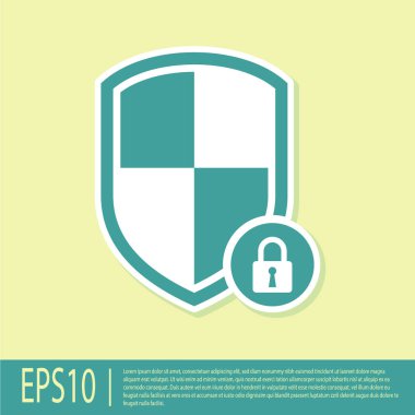 Yeşil Kalkan güvenlik kilit simgesi sarı arka plan üzerinde izole ile. Koruma, güvenlik, şifre güvenliği. Güvenlik duvarı erişim gizlilik işareti. Vektör İllüstrasyonu