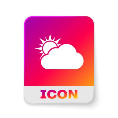 Beyaz Güneş ve bulut hava simgesi beyaz arka plan üzerinde izole. Dikdörtgen renk düğmesi. Vektör İllüstrasyonu