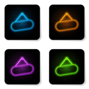 Beyaz arka planda izole edilmiş parlayan neon Tabela asılı simge. Reklam bar, kafe, pub, restoran için uygundur. Siyah kare düğme. Vektör İllüstrasyonu