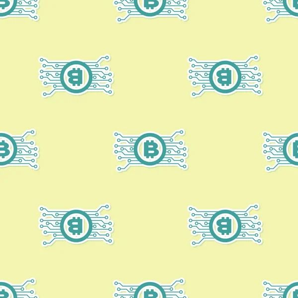 Grön kryptovaluta konceptet Bitcoin i cirkel med mikrochip krets ikon isolerade sömlösa mönster på gul bakgrund. Blockchain-teknik, digitala penningmarknaden. Platt design. Vektor illustration — Stock vektor