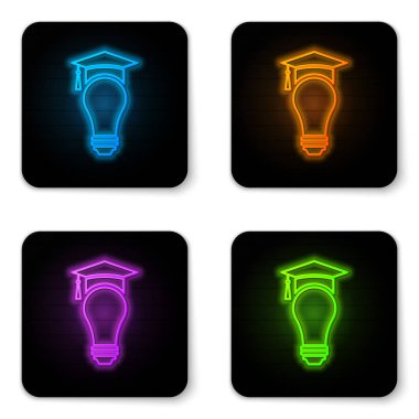 Parlayan neon Ampul ve mezuniyet kapağı simgesi beyaz arka plan üzerinde izole. Üniversite Eğitimi kavramı. Siyah kare düğme. Vektör İllüstrasyonu