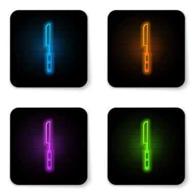 Beyaz arka planda izole parlayan neon Barbekü bıçak simgesi. Mutfak bıçağı simgesi. Barbekü bıçak işareti. Barbekü ve ızgara aracı. Siyah kare düğme. Vektör İllüstrasyonu