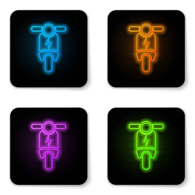 Beyaz arka planda izole parlayan neon Elektrikli scooter simgesi. Siyah kare düğme. Vektör İllüstrasyonu