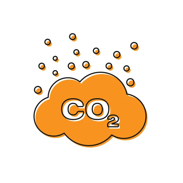 Emissioni di CO2 arancio nell'icona della nuvola isolata su sfondo bianco. Simbolo formula anidride carbonica, concetto di inquinamento da smog, concetto di ambiente. Illustrazione vettoriale — Vettoriale Stock