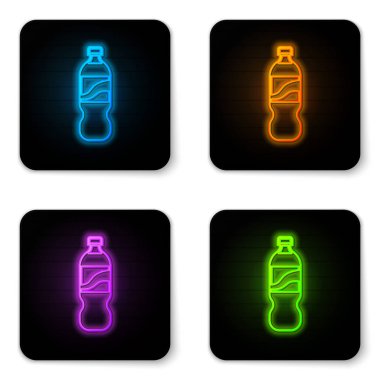 Beyaz arka planda izole su simgesi parlayan neon Şişe. Soda su içecek işareti. Siyah kare düğme. Vektör İllüstrasyonu