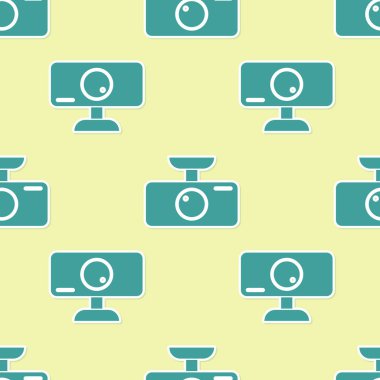 Yeşil Araba Dvr simgesi sarı arka plan üzerinde sorunsuz desen izole. Araba dijital video kaydedici simgesi. Düz tasarım. Vektör İllüstrasyonu