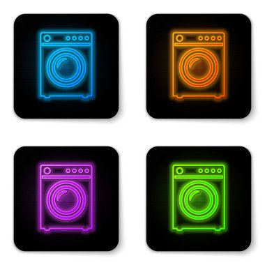 Beyaz arka planda izole parlayan neon Yıkar simgesi. Çamaşır makinesi simgesi. Çamaşır makinesi- çamaşır makinesi. Ev aletleri sembolü. Siyah kare düğme. Vektör İllüstrasyonu