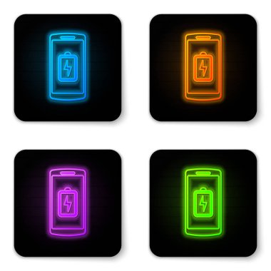 Beyaz arka planda yalıtılmış parlayan neon Smartphone pil şarj simgesi. Pil şarjı düşük olan telefon. Siyah kare düğme. Vektör İllüstrasyonu