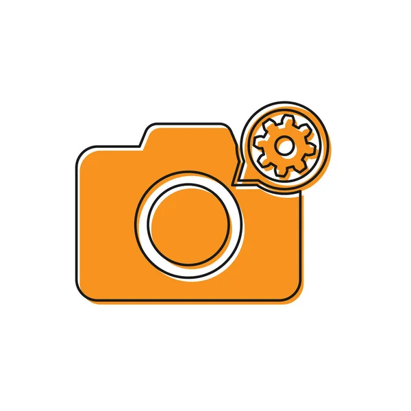 Orangefarbene Fotokamera und Ausrüstungssymbol isoliert auf weißem Hintergrund. Anpassung App, Servicekonzept, Einstellungsmöglichkeiten, Wartung, Reparatur, Reparatur. Vektorillustration — Stockvektor