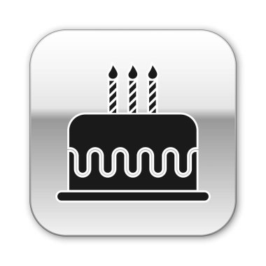 Beyaz arka plan üzerinde izole mumlar simgesi ile Siyah Kek. Doğum günün kutlu olsun. Gümüş kare düğme. Vektör İllüstrasyonu