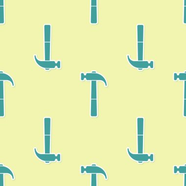 Yeşil Çekiç simgesi sarı arka plan üzerinde sorunsuz desen izole. Onarım aracı. Düz tasarım. Vektör İllüstrasyonu