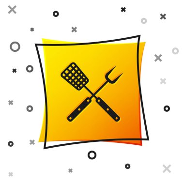Siyah Çapraz çatal ve spatula simgesi beyaz arka plan üzerinde izole. Barbekü çatal ve spatula işareti. Barbekü ve ızgara aletleri. Sarı kare düğmesi. Vektör İllüstrasyonu