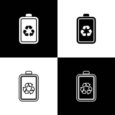 Siyah ve beyaz arka planda yalıtılmış simgeleri geri dönüşüm sembolü simgesiyle Pil'i ayarlayın. Geri dönüşüm sembolü ile Pil - yenilenebilir enerji kavramı. Vektör İllüstrasyonu