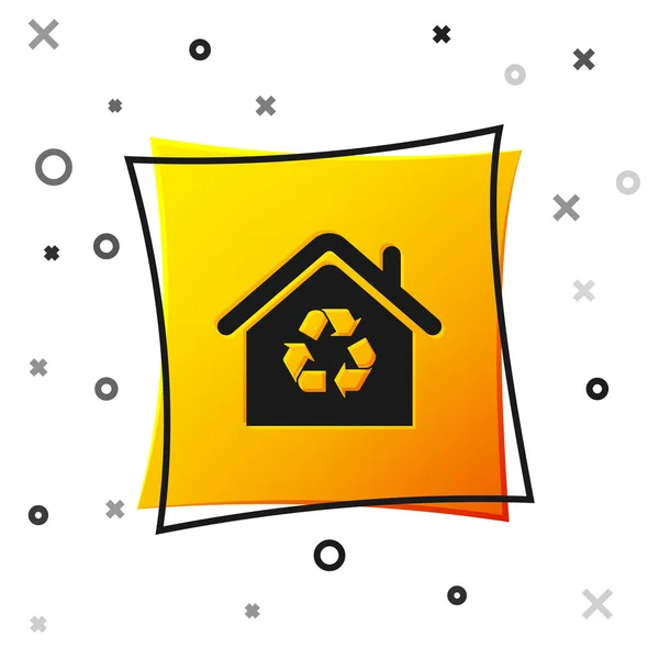 Zwart eco huis met recycling symbool icoon geïsoleerd op witte achtergrond. Ecologie huis met recycle pijlen. Gele vierkante knop. Vector illustratie — Stockvector