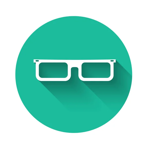 Icono de gafas blancas aisladas con sombra larga. Símbolo de marco de gafas. Botón círculo verde. Ilustración vectorial — Archivo Imágenes Vectoriales