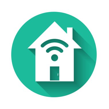 Uzun gölge ile izole wi-fi simgesi ile Beyaz Akıllı ev. Uzaktan kumanda. Yeşil daire düğmesi. Vektör İllüstrasyonu