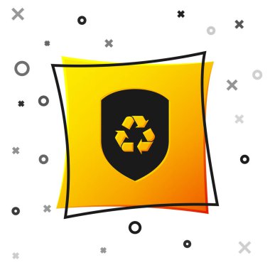 Beyaz arka planda izole edilmiş kalkan simgesinin içindeki siyah Geri Dönüşüm simgesi. Eko koruma işareti. Sarı kare düğmesi. Vektör İllüstrasyonu