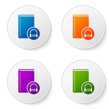 Beyaz arka planda izole renkli ses kitap simgesi. Kulaklıkla kitap. Ses kılavuzu işareti. Online öğrenme konsepti. Daire düğmelerinde simgeleri ayarlayın. Vektör Illustration