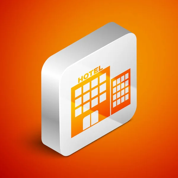 Isometrisches Hotelgebäude-Symbol isoliert auf orangefarbenem Hintergrund. Silberner quadratischer Knopf. Vektorillustration — Stockvektor